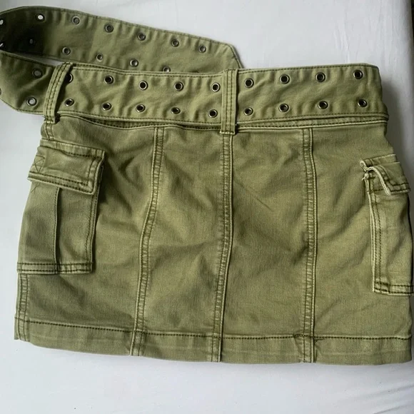 Rockstar Girlfriend green miniskirt - Picture 3 of 4